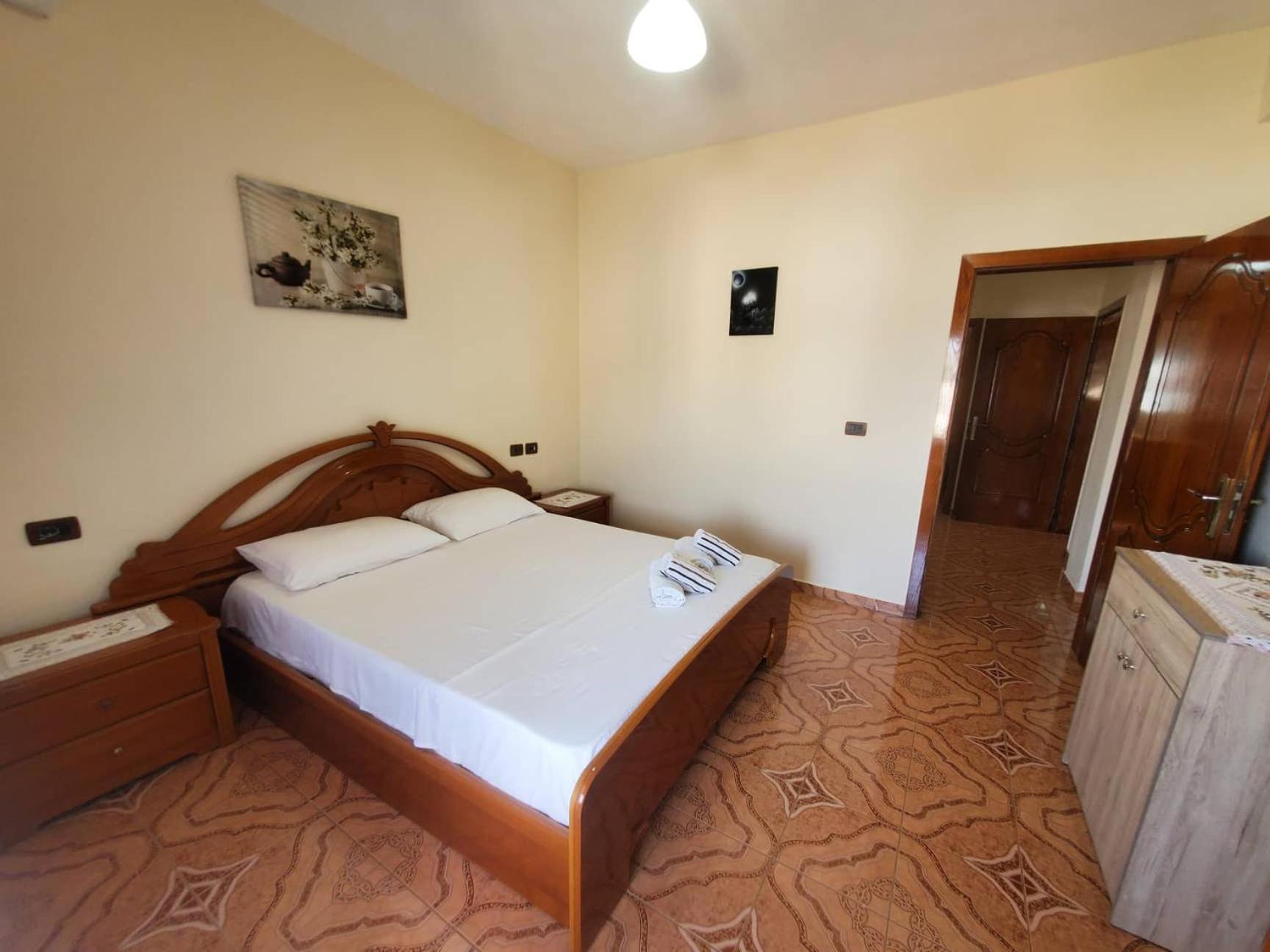 Guest House Sandri Sarandë Esterno foto
