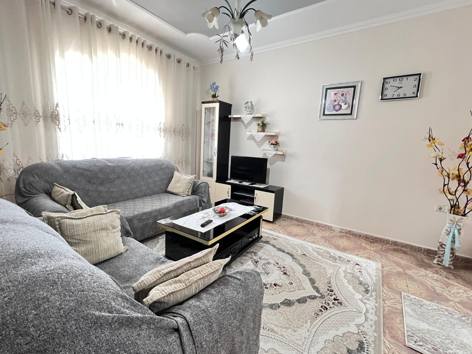 Guest House Sandri Sarandë Esterno foto