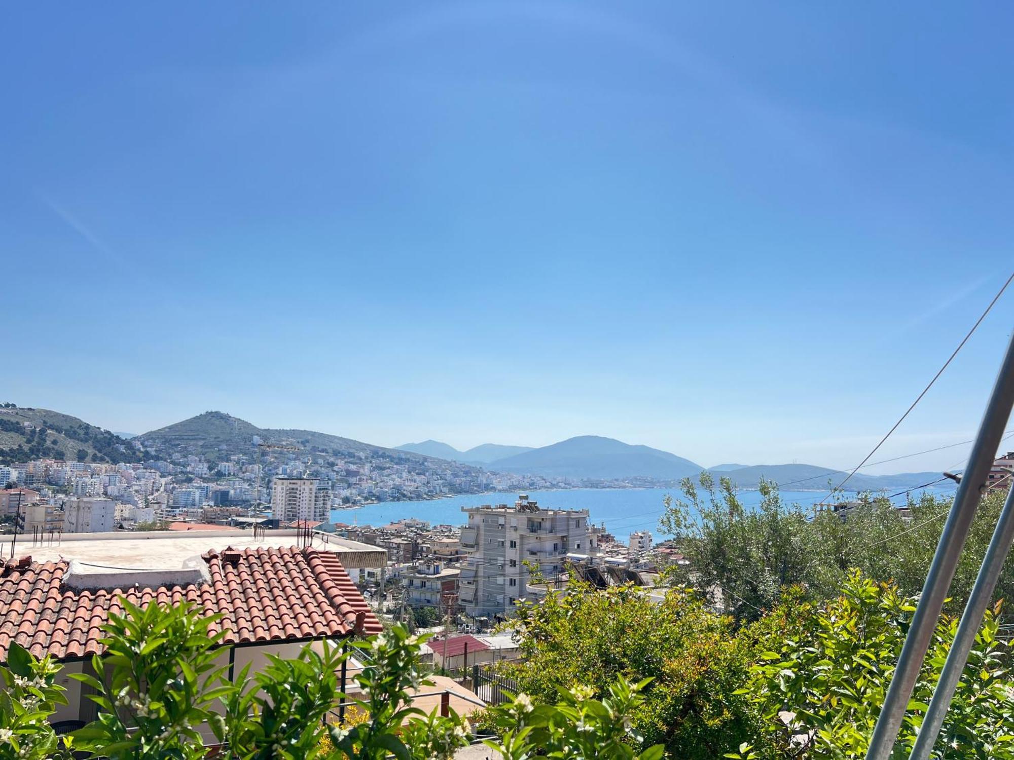 Guest House Sandri Sarandë Esterno foto